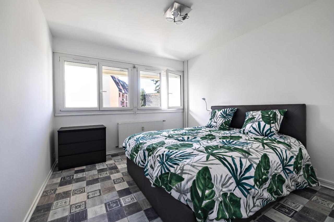 Le Zentop Chalon-sur-Saone Luaran gambar